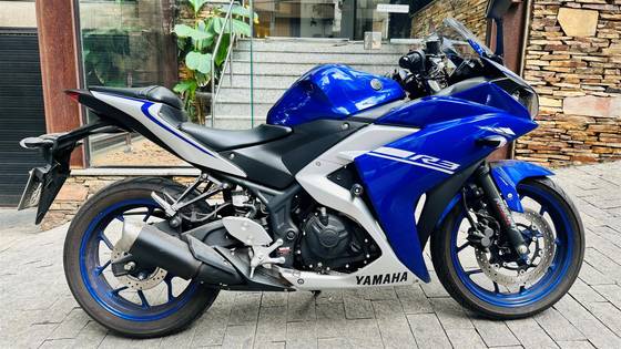 YAMAHA YZF R3 ABS YAMAHA YZF R3 ABS